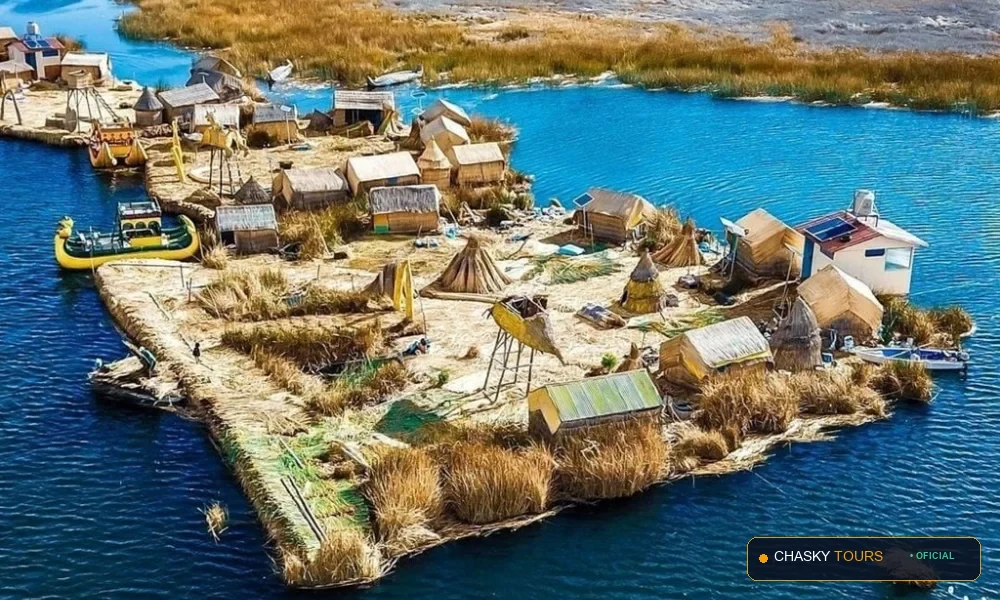 Islas Flotantes de los Uros en el Lago Titicaca foto 1
