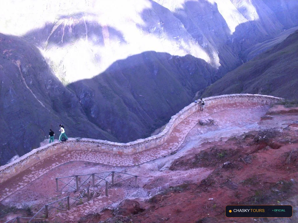Mirador Turístico Natural de Huacaqa