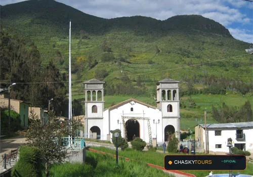Mirador Turístico Natural de Huayllacayan