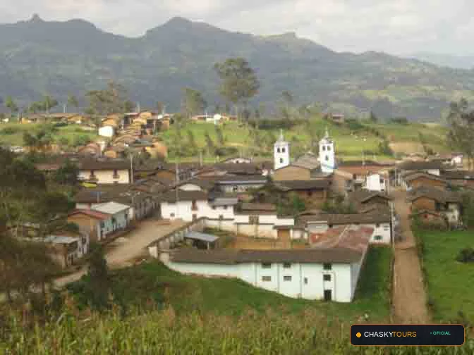 Mirador Turístico Natural de Llapa foto 2