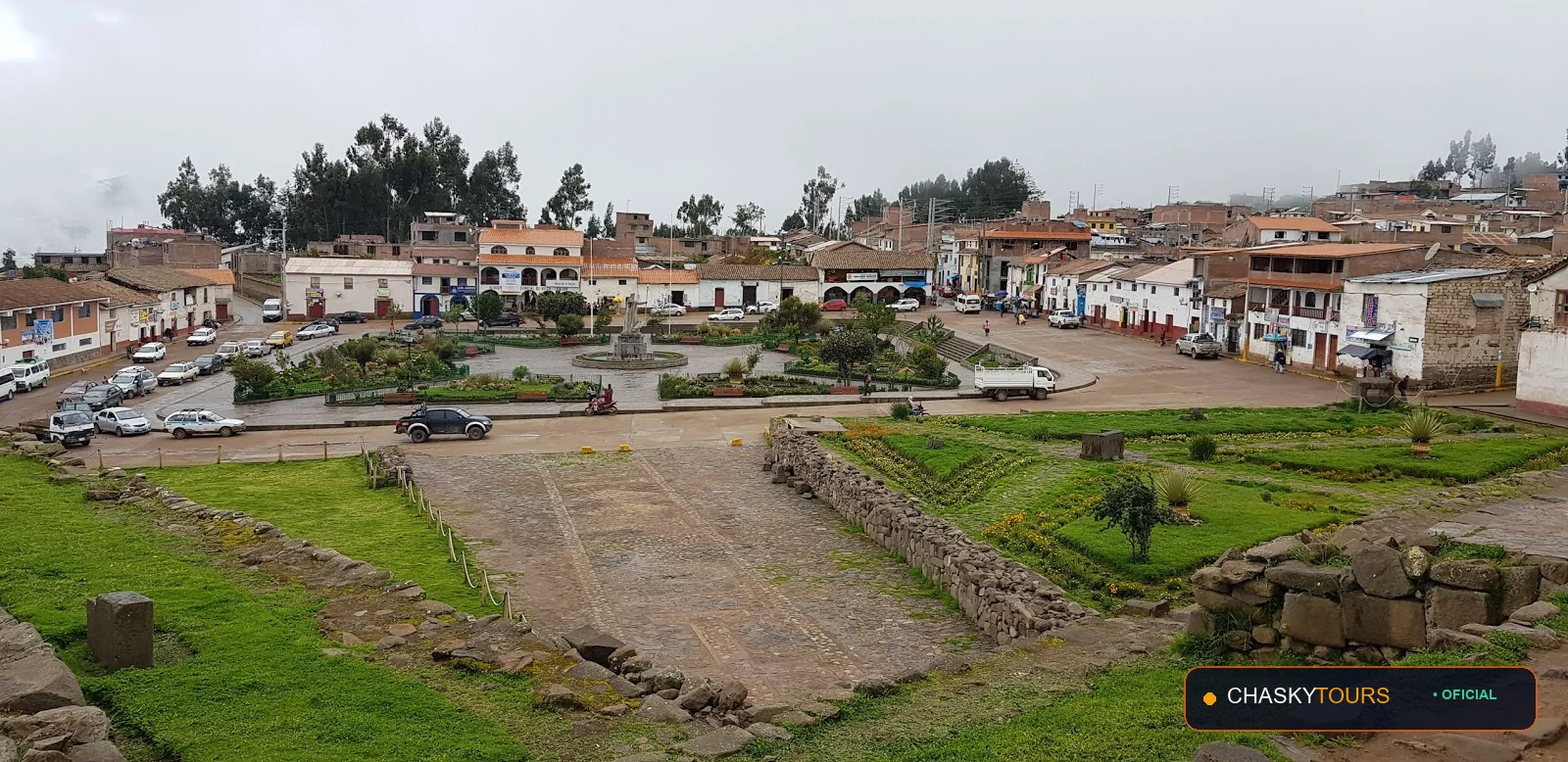 Plaza Mayor y Templo Matriz de Accomarca