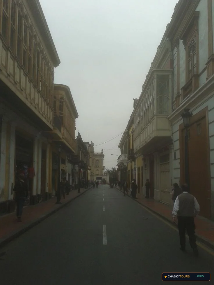 Plaza Mayor y Templo Matriz de Aco foto 2