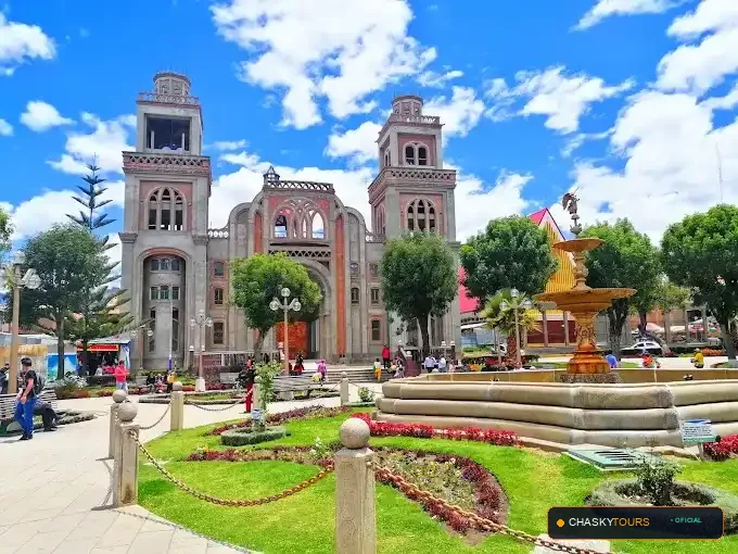 Plaza Mayor y Templo Matriz de Ancahuasi