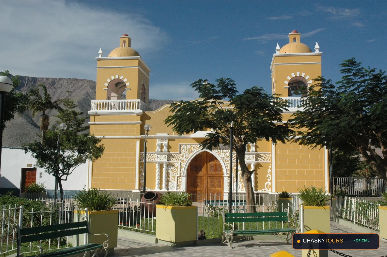 Plaza Mayor y Templo Matriz de Atico foto 1