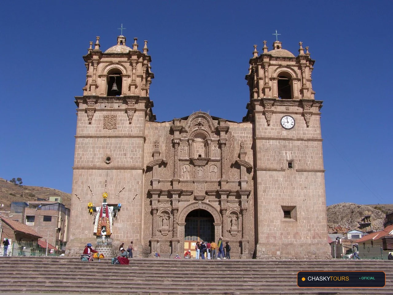 Plaza Mayor y Templo Matriz de Ayaviri foto 1