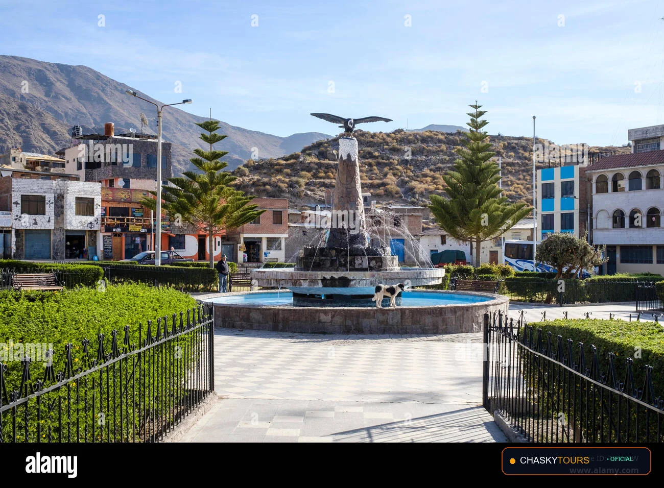 Plaza Mayor y Templo Matriz de Cabanaconde