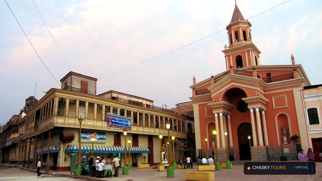 Plaza Mayor y Templo Matriz de Callao foto 1