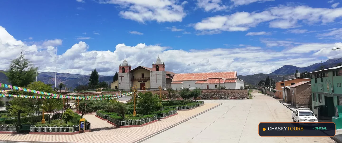 Plaza Mayor y Templo Matriz de Canaria foto 1