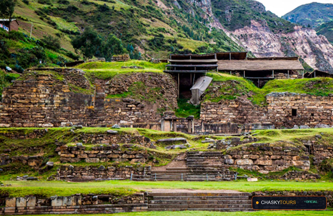 Plaza Mayor y Templo Matriz de Chavin De Huantar foto 3