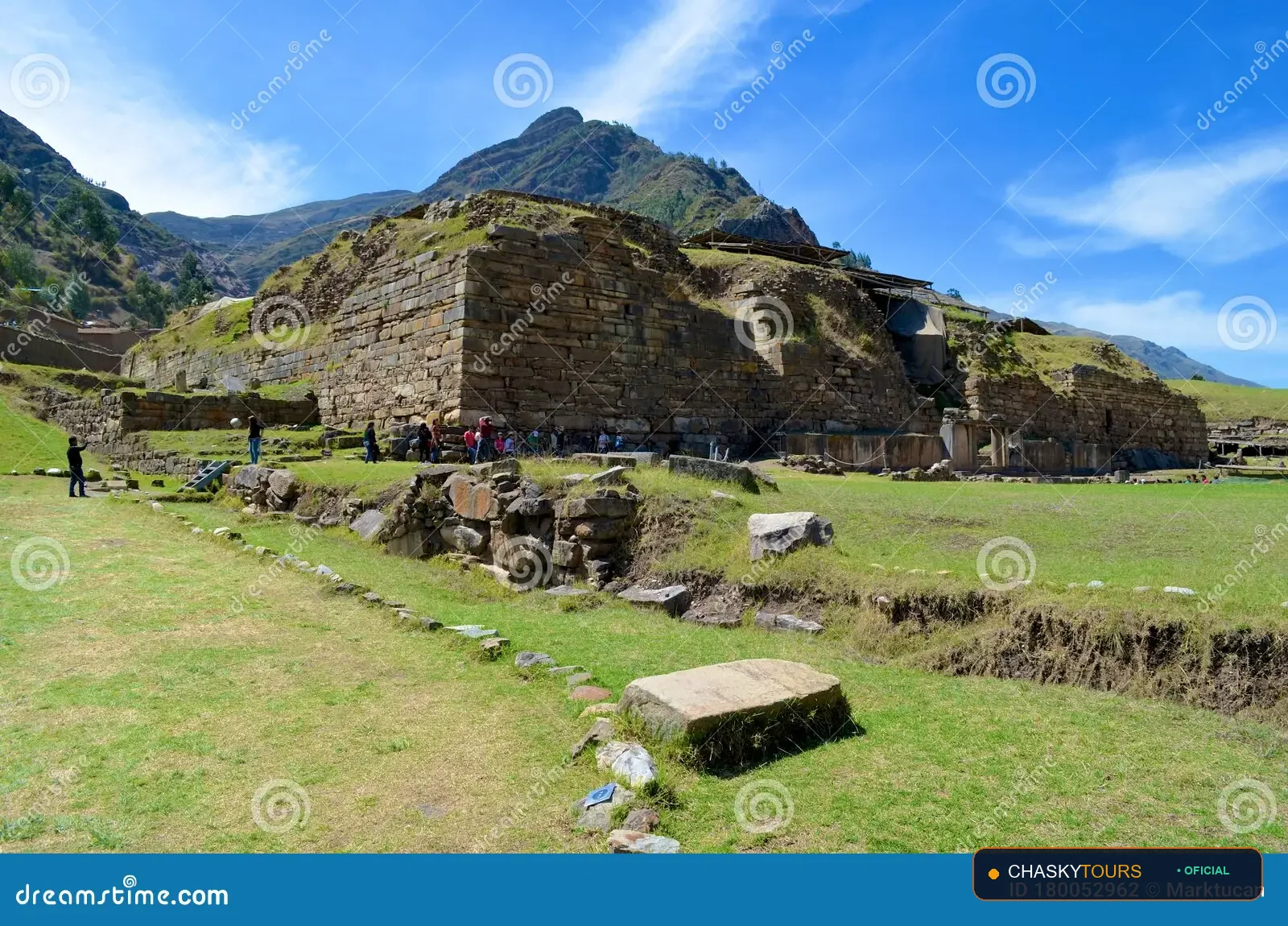 Plaza Mayor y Templo Matriz de Chavin De Huantar foto 4