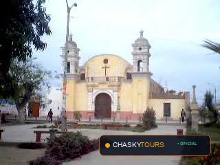 Plaza Mayor y Templo Matriz de Checras foto 1