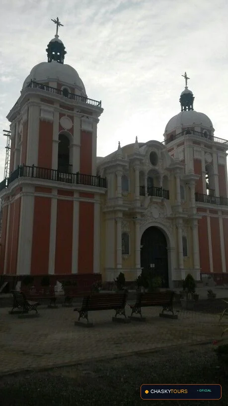 Plaza Mayor y Templo Matriz de Chilca foto 1