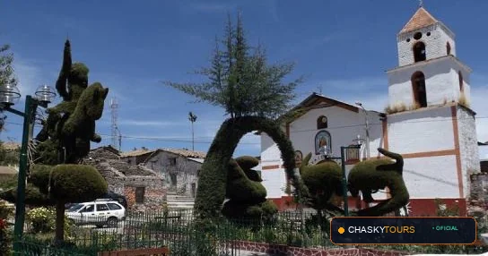 Plaza Mayor y Templo Matriz de Chipao foto 1