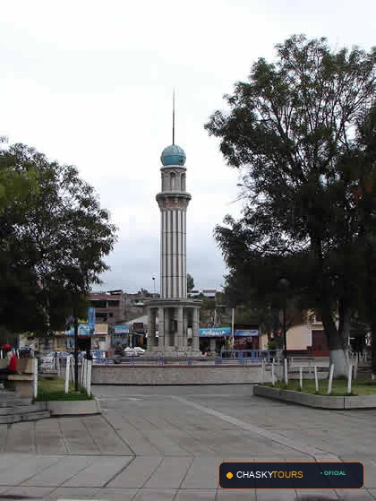 Plaza Mayor y Templo Matriz de Chupaca