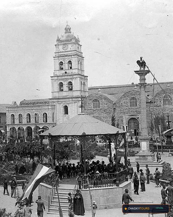 Plaza Mayor y Templo Matriz de Cochabamba foto 2