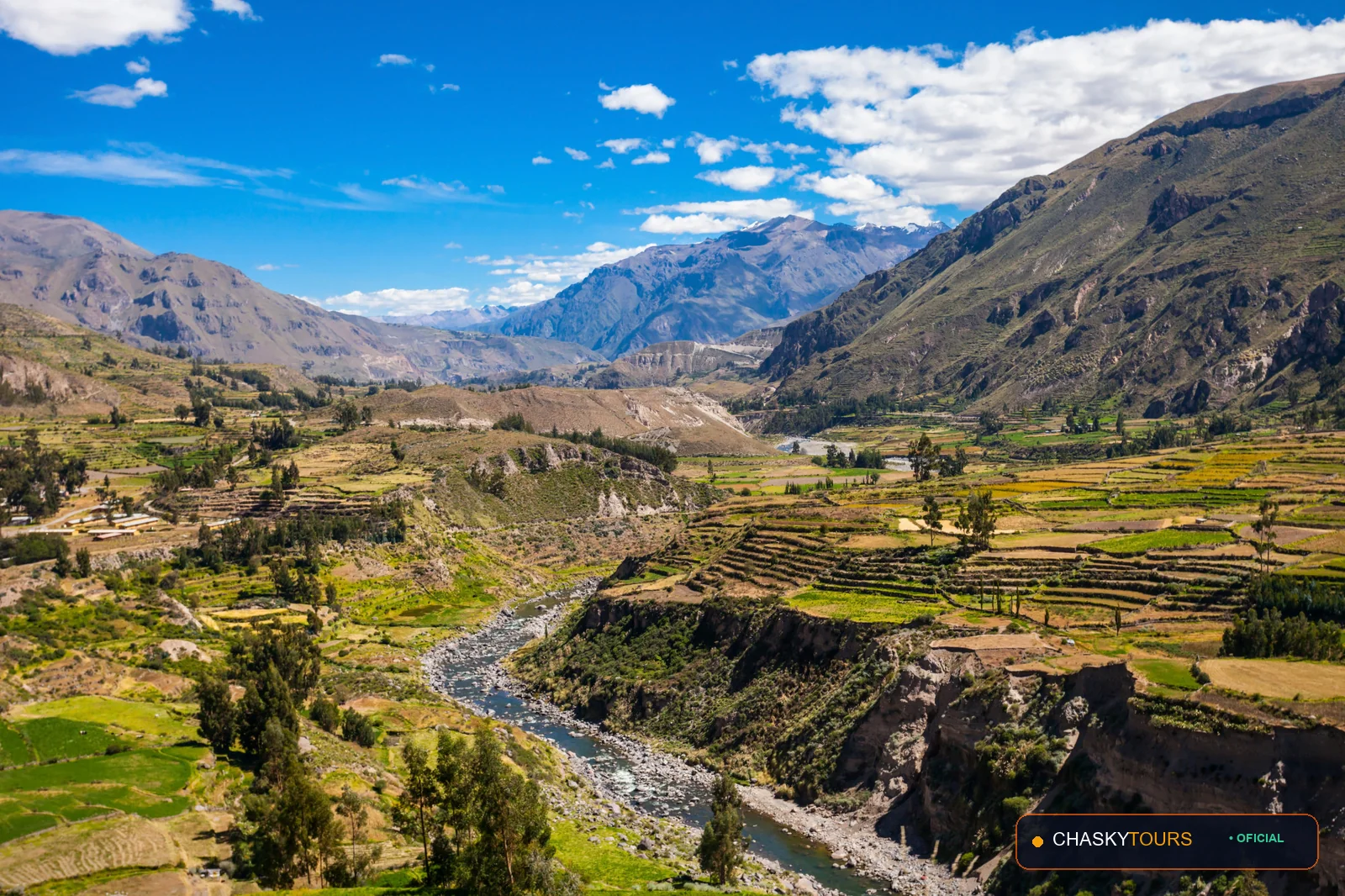 Plaza Mayor y Templo Matriz de Colca foto 4