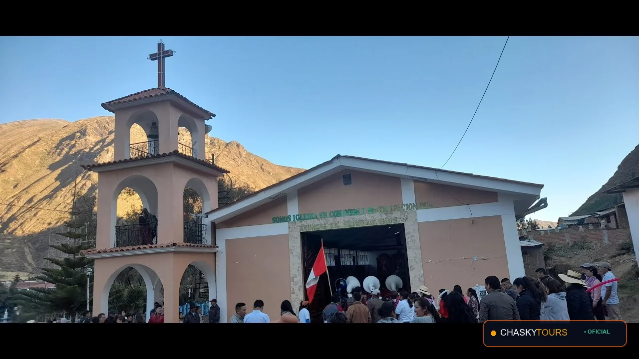 Plaza Mayor y Templo Matriz de Cotaparaco foto 1