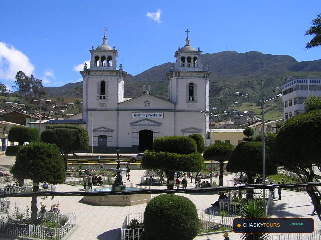 Plaza Mayor y Templo Matriz de Cutervo foto 1