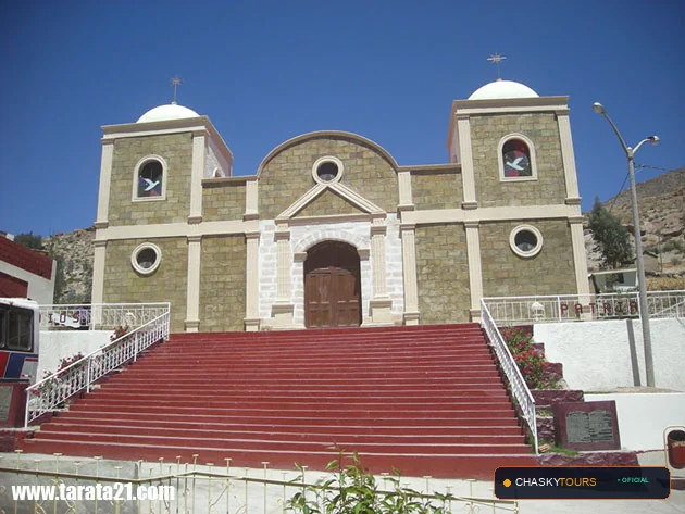 Plaza Mayor y Templo Matriz de Estique-pampa foto 1