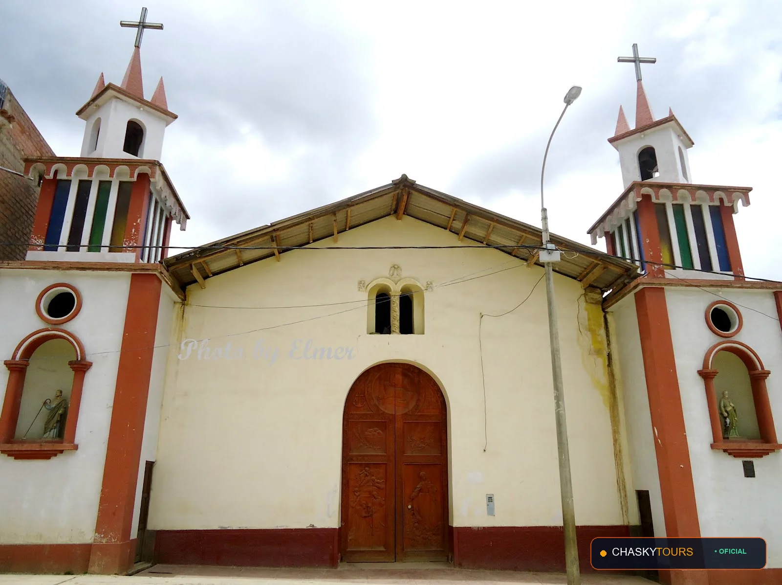Plaza Mayor y Templo Matriz de Huacaybamba foto 1