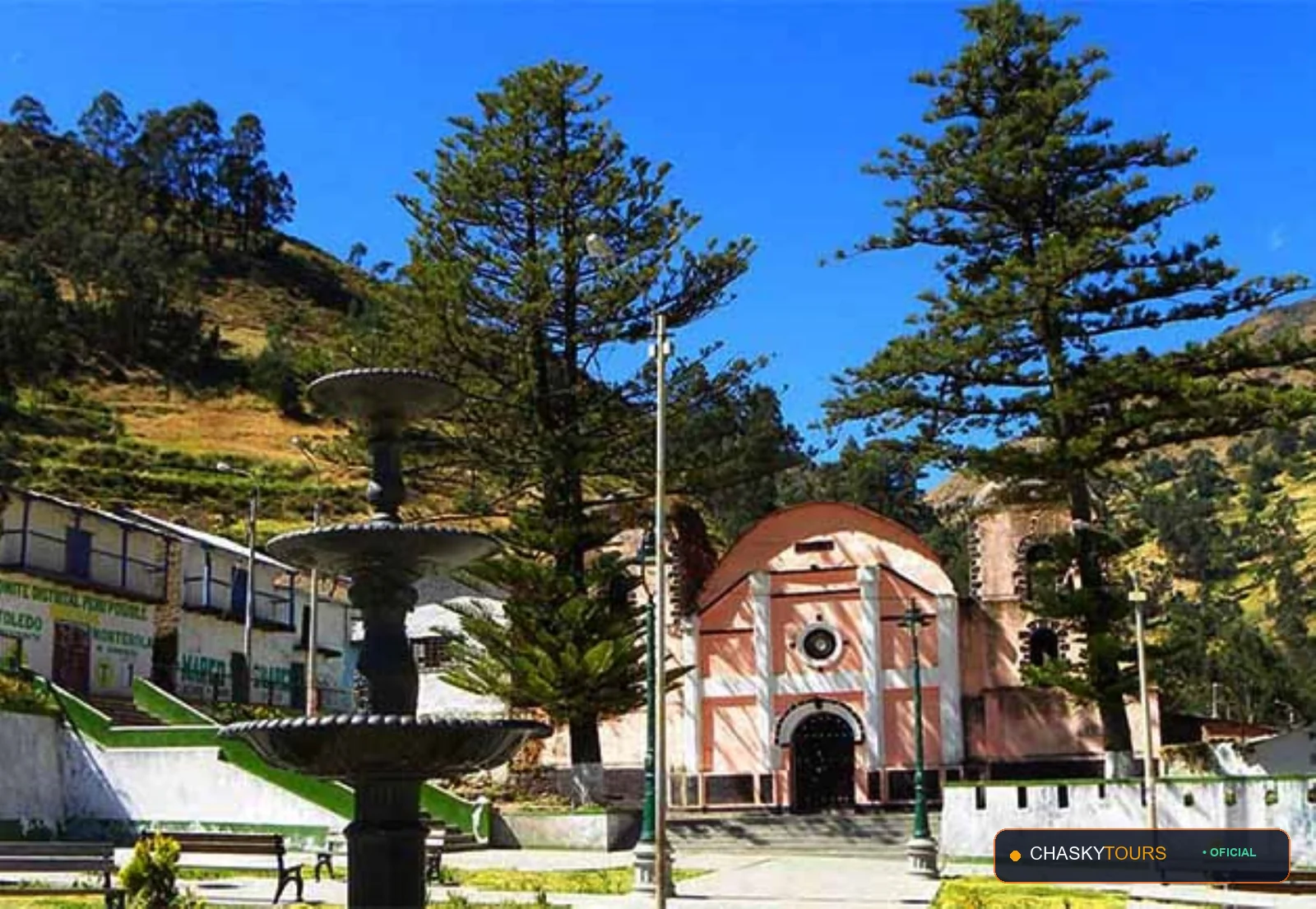 Plaza Mayor y Templo Matriz de Huachos foto 1