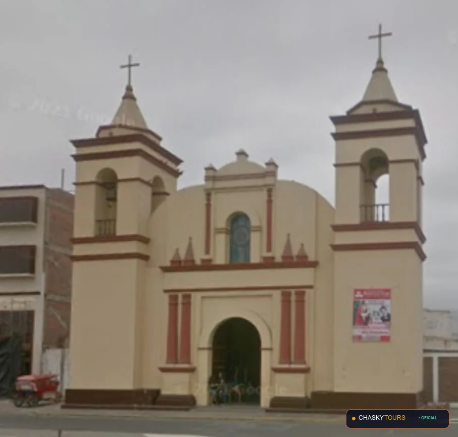 Plaza Mayor y Templo Matriz de Huacrachuco foto 1