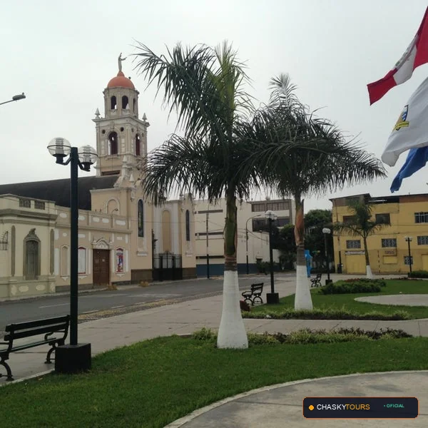 Plaza Mayor y Templo Matriz de Huallaga