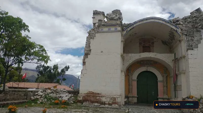 Plaza Mayor y Templo Matriz de Huanca foto 1