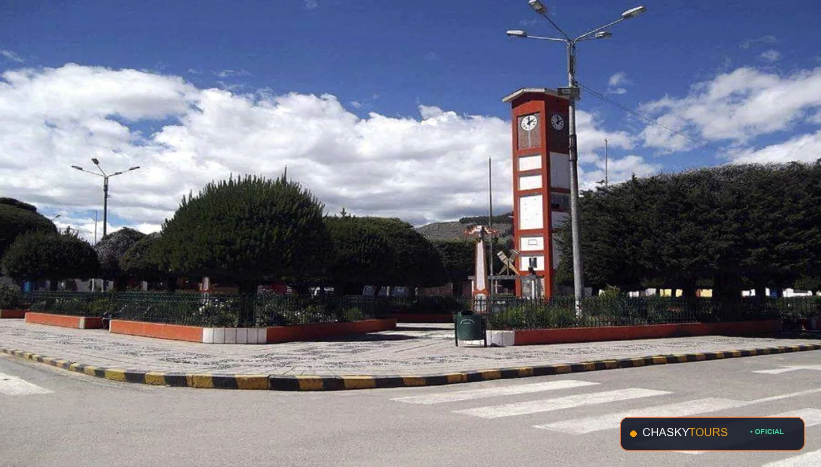 Plaza Mayor y Templo Matriz de Huancane