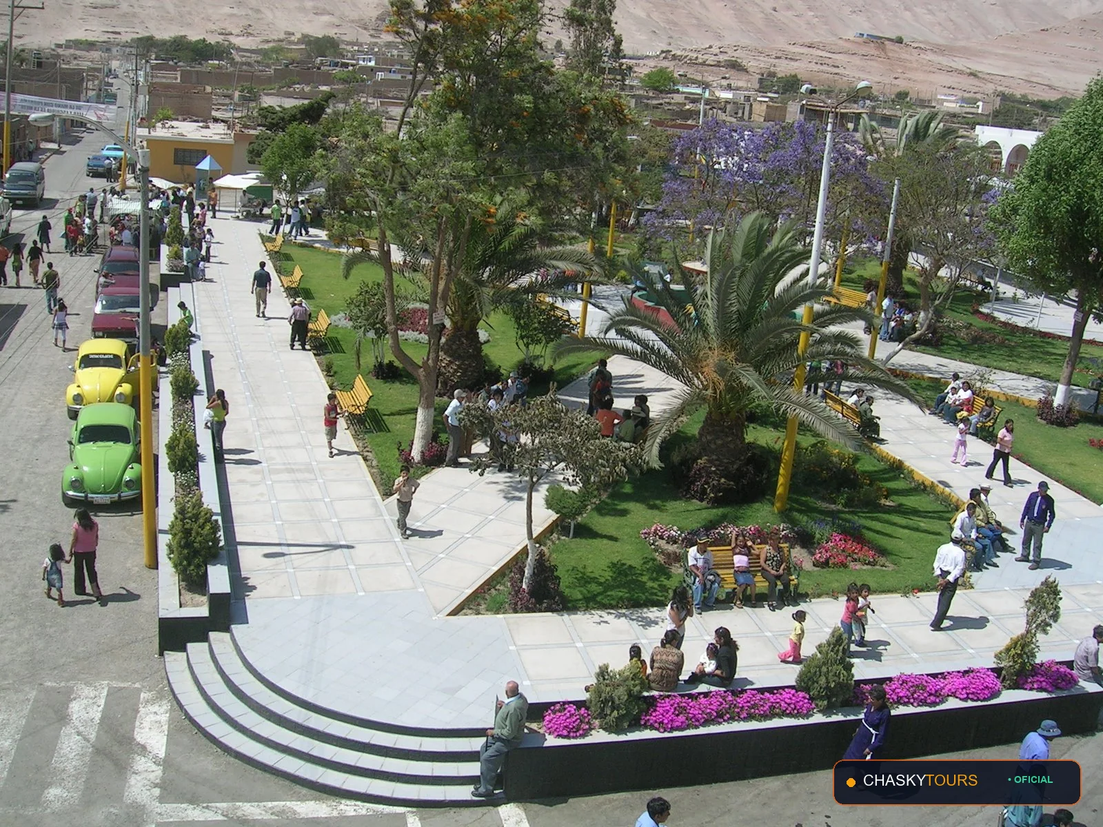Plaza Mayor y Templo Matriz de Huancarqui