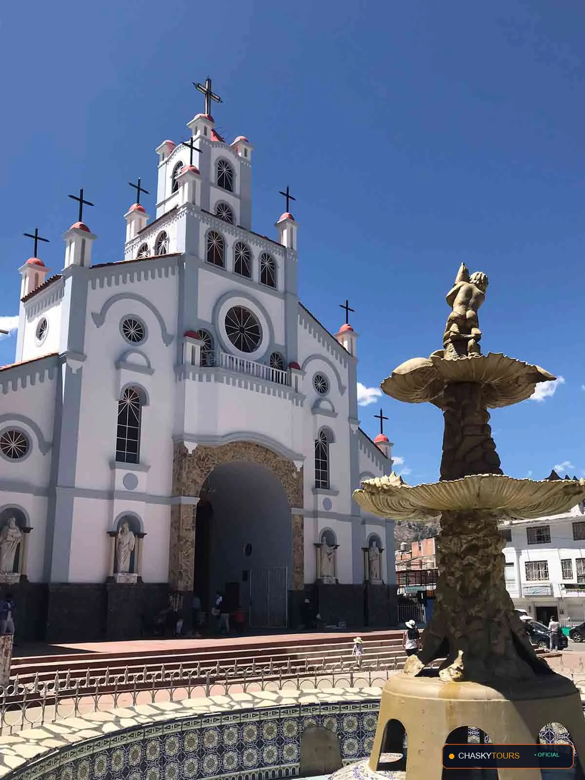 Plaza Mayor y Templo Matriz de Huanchay foto 1