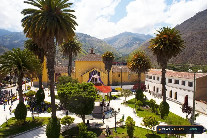 Plaza Mayor y Templo Matriz de Huanipaca foto 1