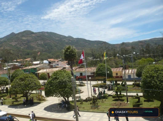 Plaza Mayor y Templo Matriz de Huarmaca