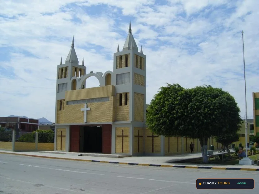 Plaza Mayor y Templo Matriz de Huayan foto 1