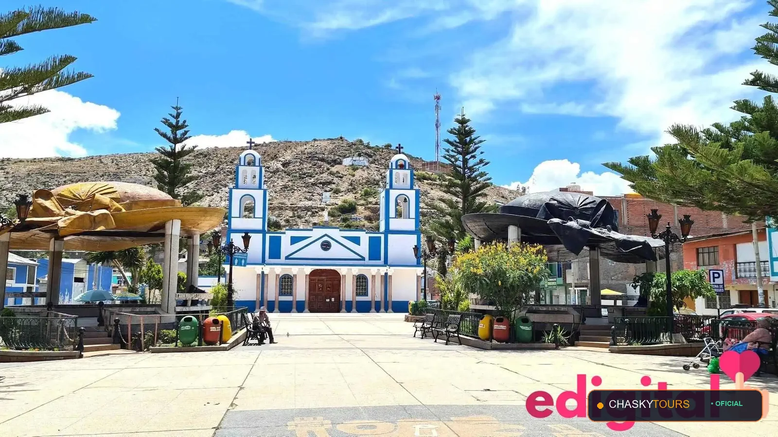 Plaza Mayor y Templo Matriz de Huayucachi