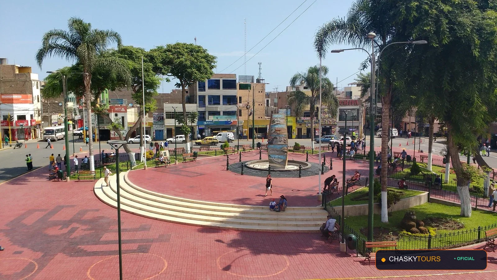 Plaza Mayor y Templo Matriz de Ihuari