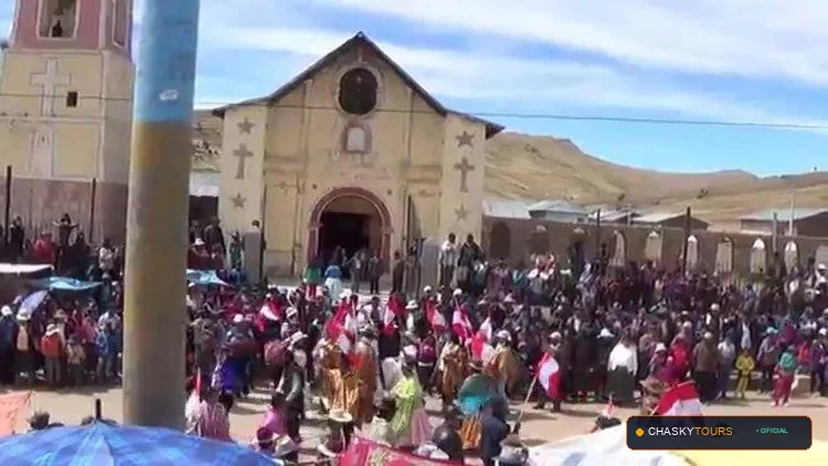 Plaza Mayor y Templo Matriz de Inchupalla foto 1