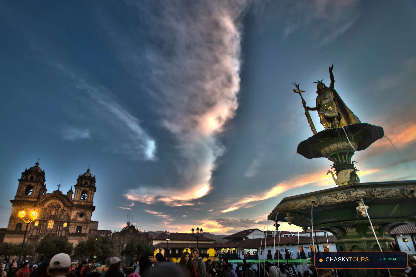 Plaza Mayor y Templo Matriz de Inguilpata