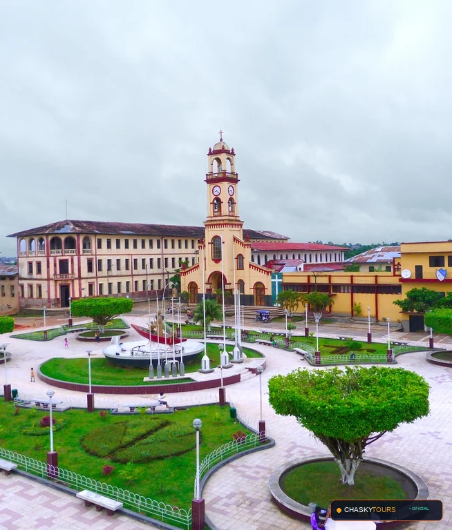 Plaza Mayor y Templo Matriz de Jenaro Herrera