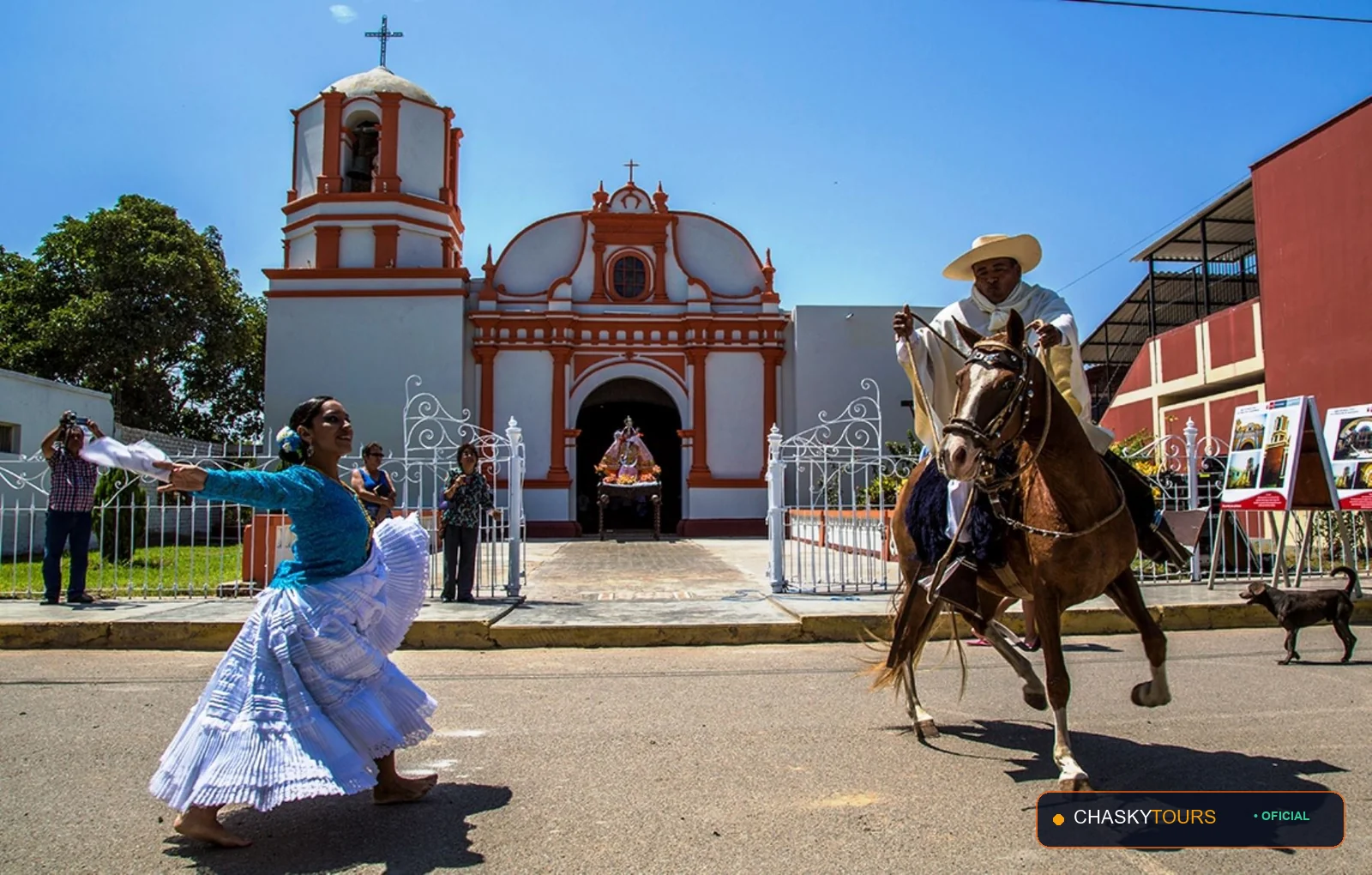 Plaza Mayor y Templo Matriz de Jequetepeque foto 2