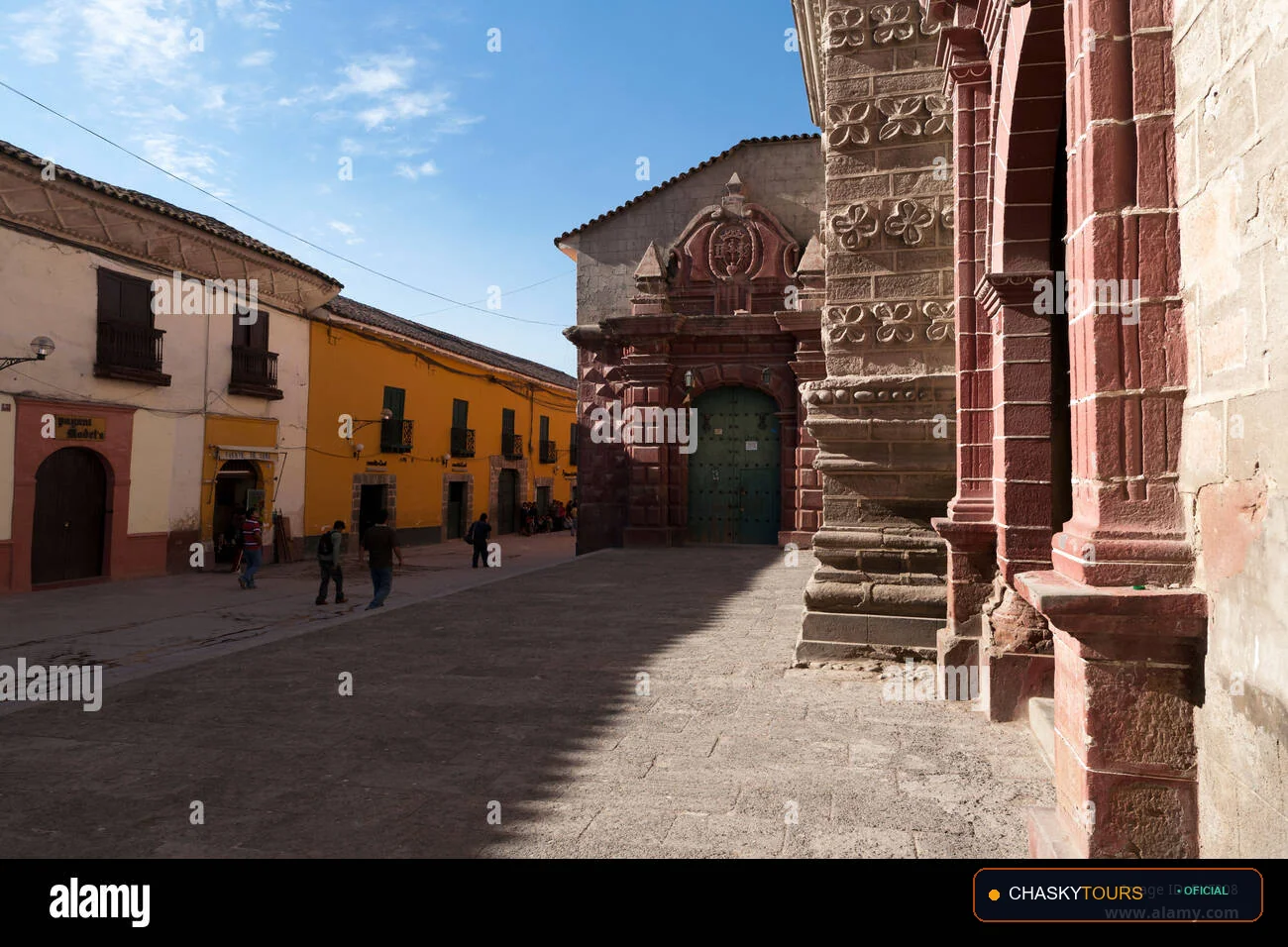 Plaza Mayor y Templo Matriz de Jesús Nazareno foto 2