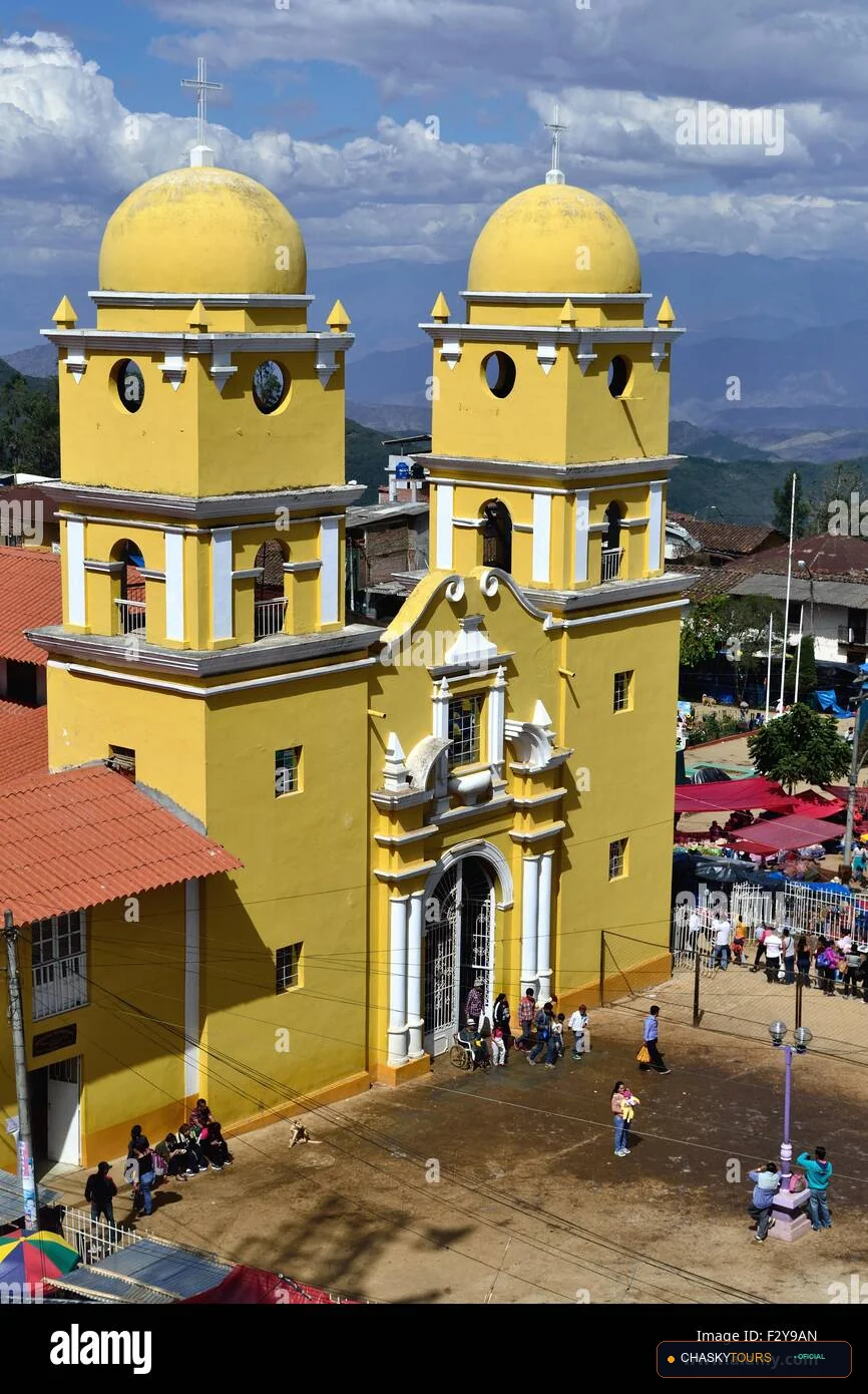Plaza Mayor y Templo Matriz de Jilili foto 1