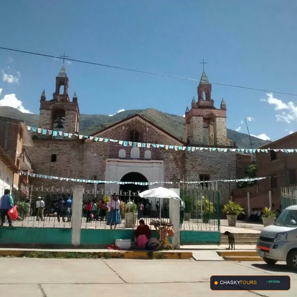 Plaza Mayor y Templo Matriz de Jivia
