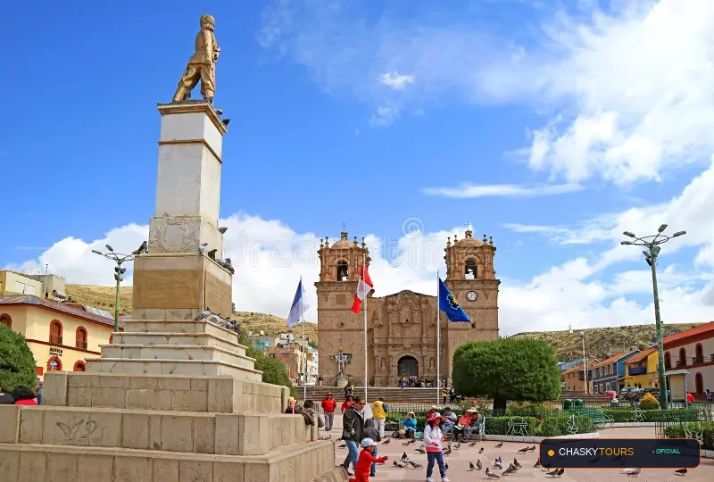 Plaza Mayor y Templo Matriz de La Primavera