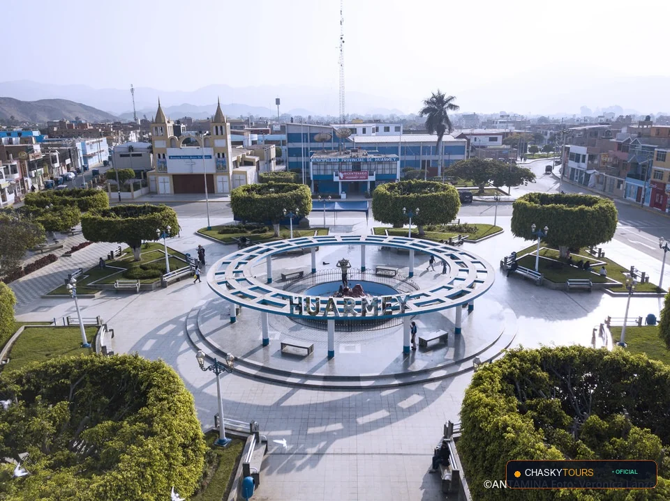 Plaza Mayor y Templo Matriz de Malvas