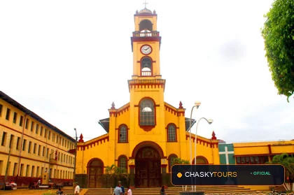 Plaza Mayor y Templo Matriz de Maquia foto 1