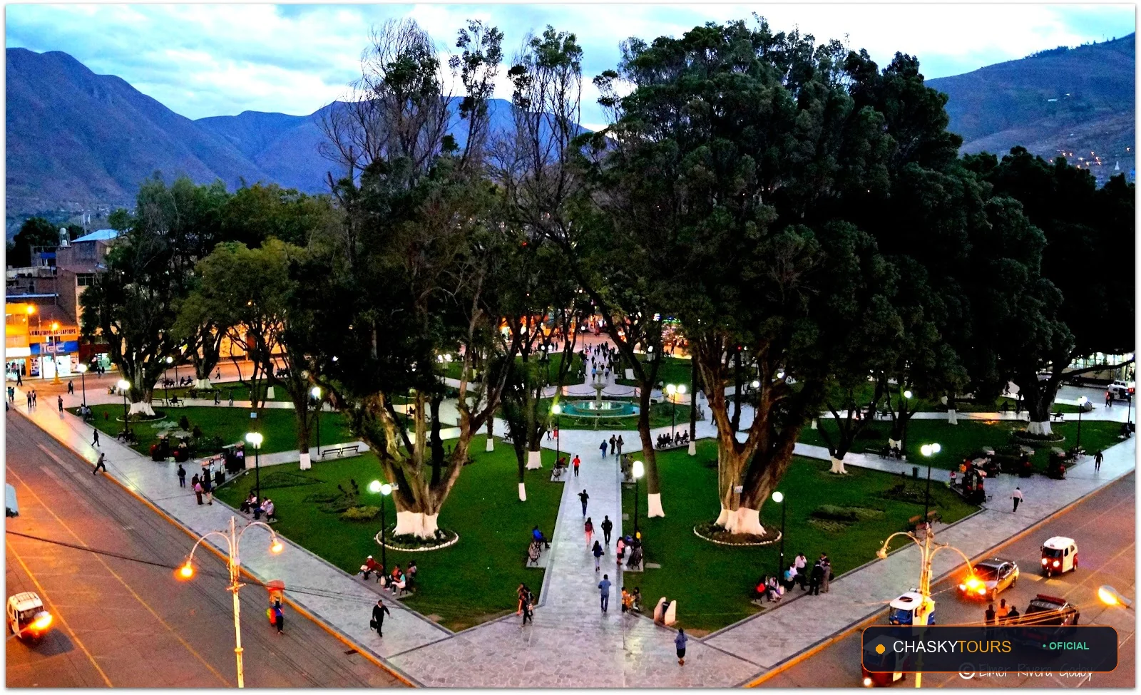 Plaza Mayor y Templo Matriz de Margos