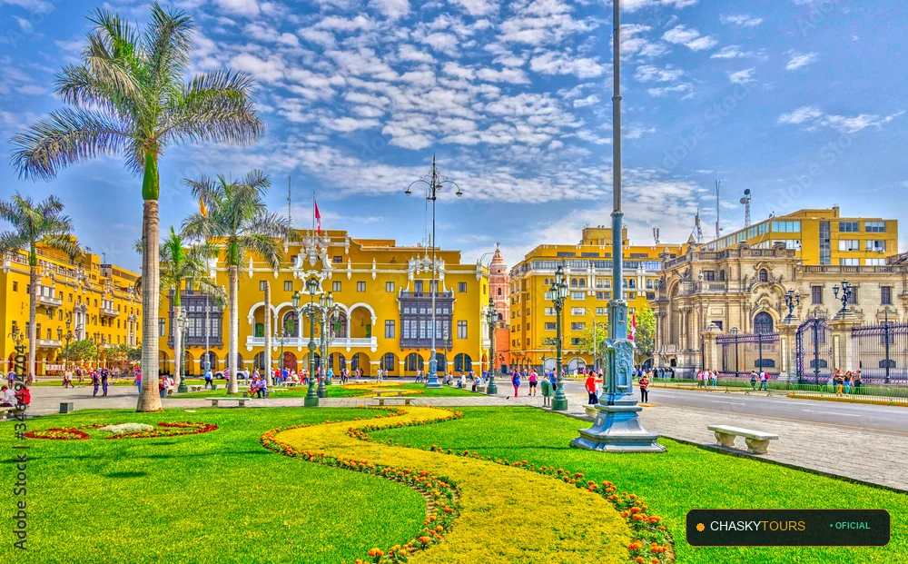 Plaza Mayor y Templo Matriz de Maria