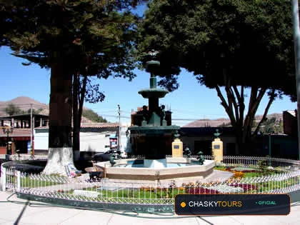 Plaza Mayor y Templo Matriz de Matalaque