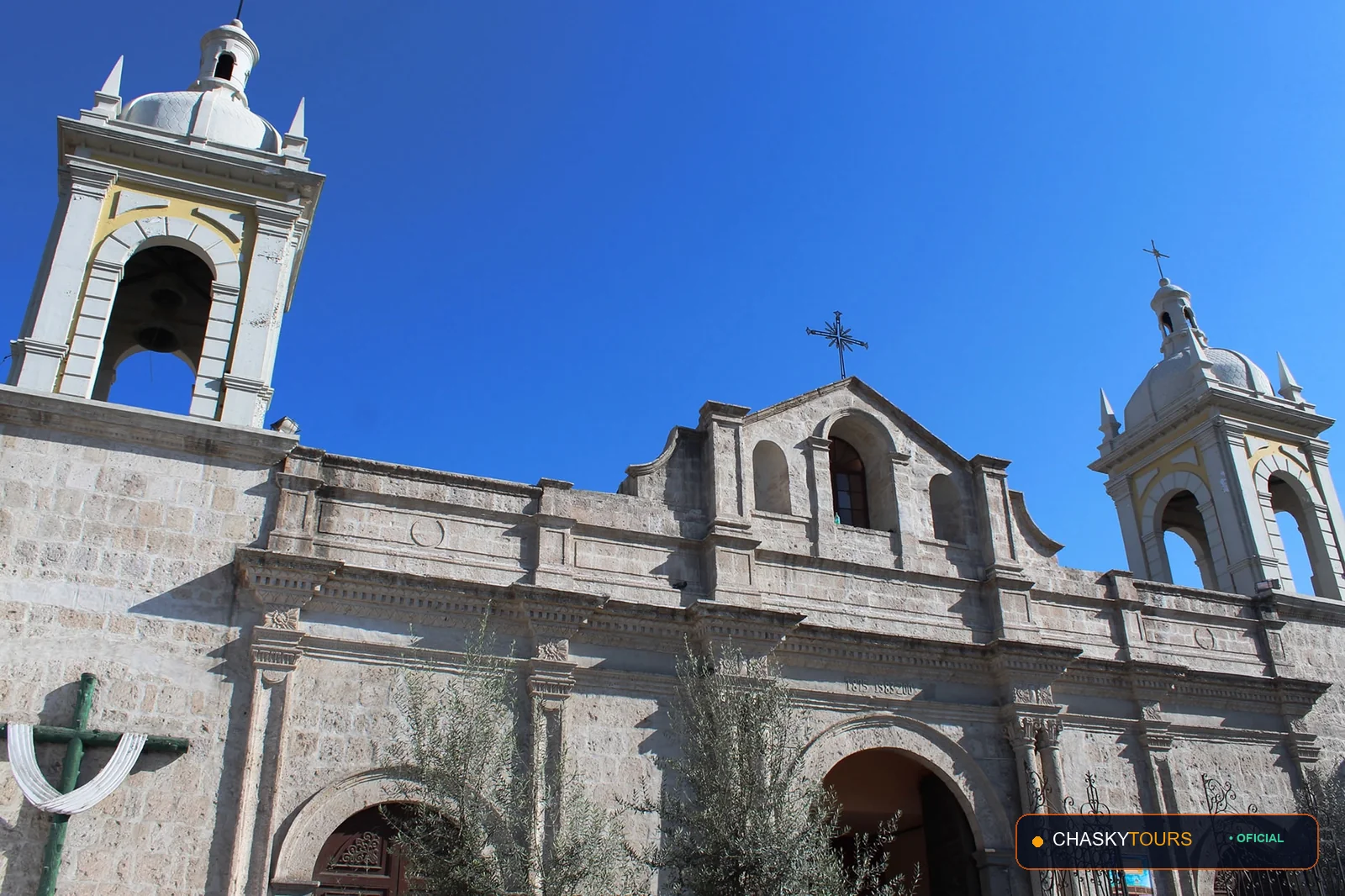 Plaza Mayor y Templo Matriz de Miraflores foto 1